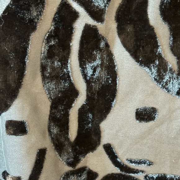 Christopher Deane Black Velvet Burnout Top - Picture 6 of 6